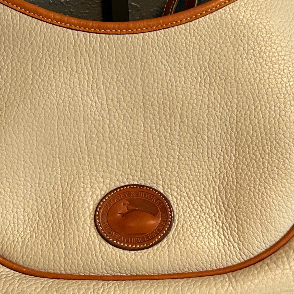 Vintage Dooney & Bourke All Weather Crescent Sac Hobo Shoulder Bag - Picture 3 of 14